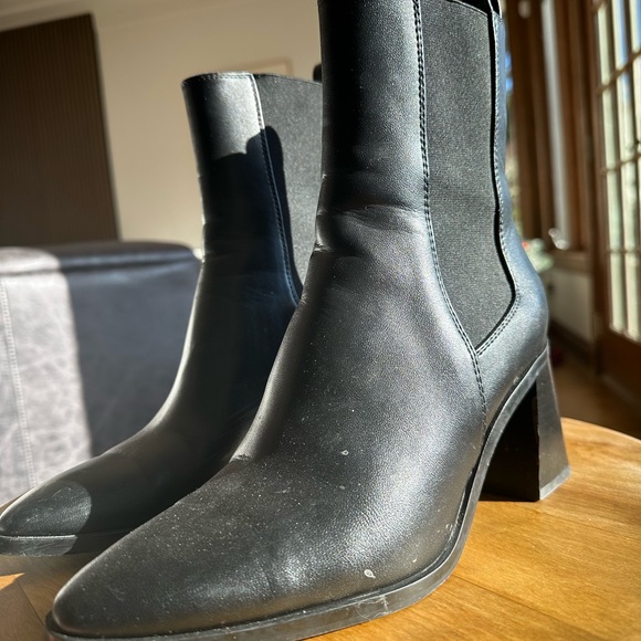 Zara Sleek Black Ankle Booties - Picture 7 of 13